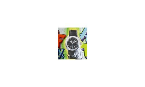 Graphiscope Collection - JeanRichard Partners With Artist Gully