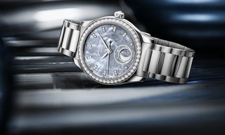 Glashütte Original presents the Serenade Luna in “Skyline Blue”