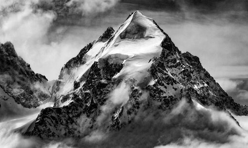 Chopard: the flight of the Alpine Eagle