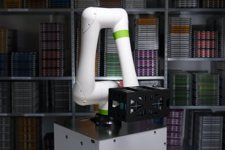 Robotic-arm wear simulation