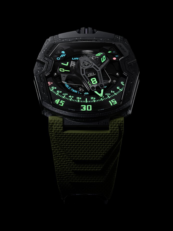 The UR-230 “Black Star” plunges Urwerk back into black