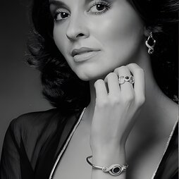LONGINES