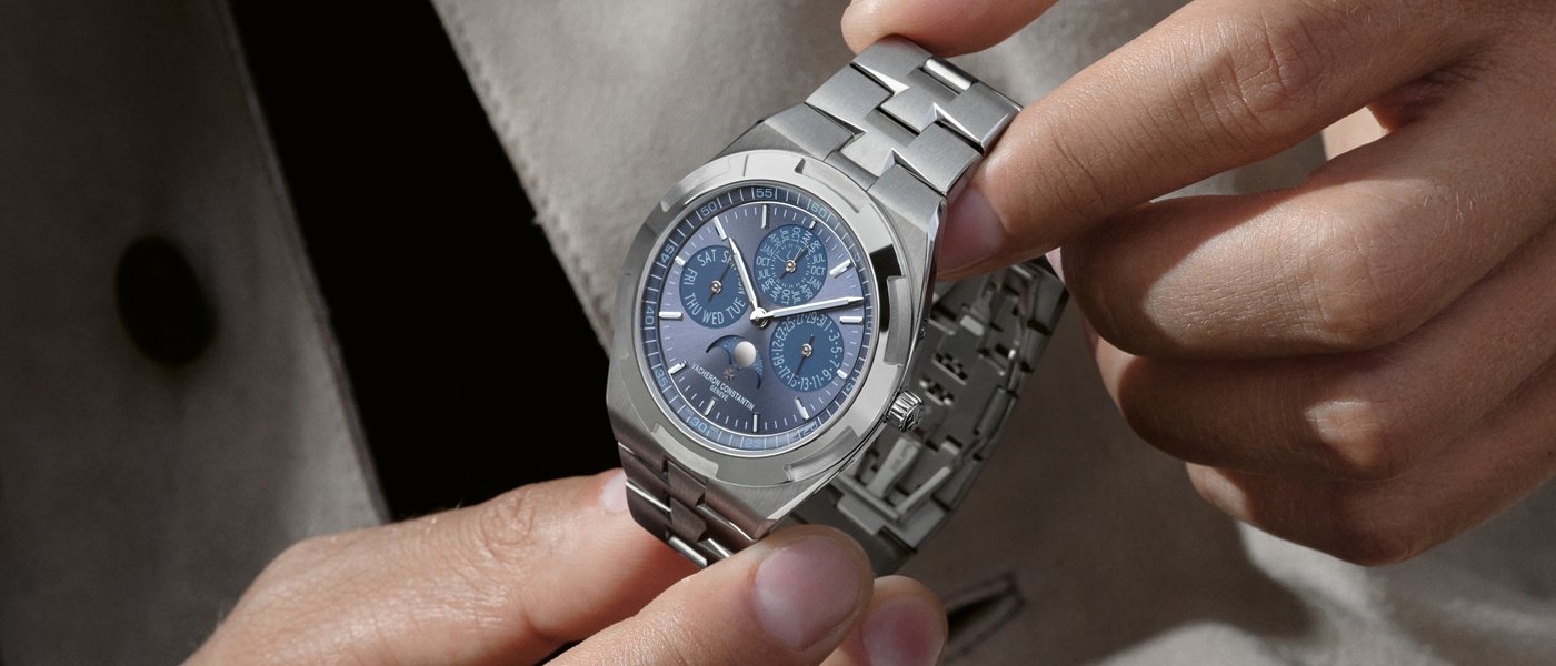 Vacheron Constantin Overseas Perpetual Calendar Ultra-Thin Azure Dial