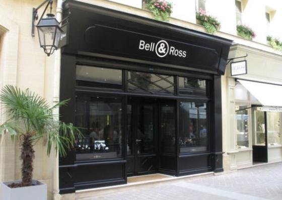 Bell & Ross opens its first boutique in Paris