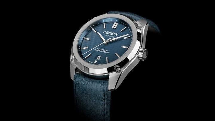 Essence: the first model from the reborn Formex rolled out on Kickstarter in 2018. Elements of the brand's new DNA are already clearly visible: sporty elegance, streamlined, sober design with top-notch dial finishes and absolute attention to detail whilst integrating the unique case suspension system.