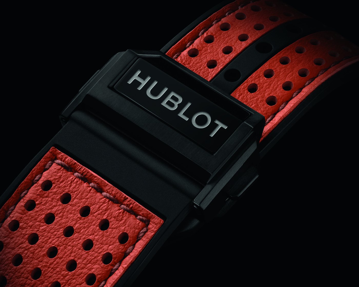 HUBLOT INTRODUCES AN ORANGE CARBON EDITION OF THE BIG BANG UNICO