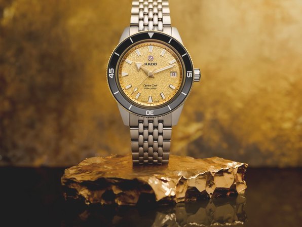 Shimmering intensity - the new Rado Captain cook