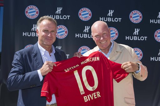 Karl-Heinz Rummenigge, left, at the launch with Jean-Claude Biver