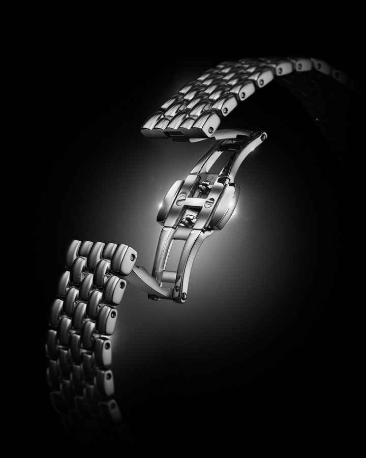 Dennison introduces The ALD Dual Time “Shades” dial