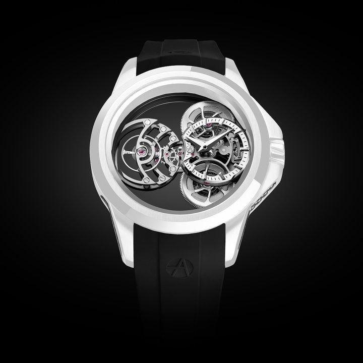 To celebrate its 15th anniversary and its official entry into the Watches & Wonders exhibition, Artya presented the Purity Stairway To Heaven model, with a diameter of 40 mm. Its escapement is placed in suspension in a vacuum, to offer an aerial spectacle.