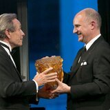 Carlos-A. Rosillo giving away the Palme d'Or à Jacky Ickx