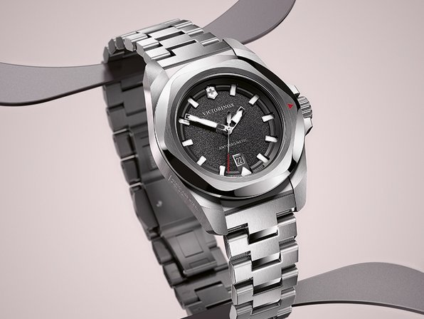 Victorinox I.N.O.X. Collection: new diameters, same strength