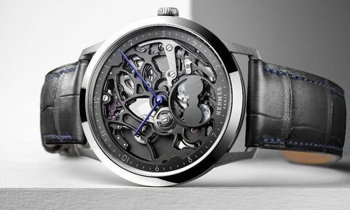 An introduction to the Slim d'Hermès Squelette Lune