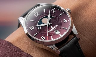 Delbana Lunetta: a moonphase in colour