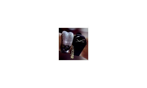 Jennifer Lopez wears Ice-Watch in latest video 