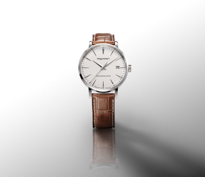 The Attitude Vipère Seal model is certified a chronometer by the Observatory of Besançon.