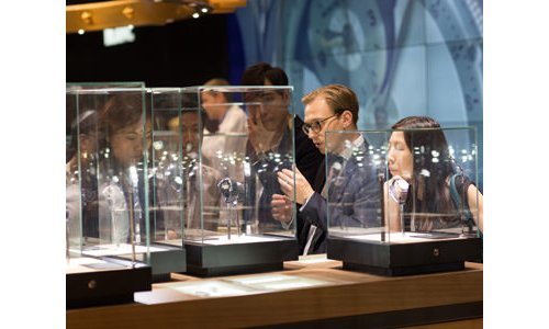 HONG KONG - WATCHES & WONDERS 2014: SMALL IS... WONDERFUL