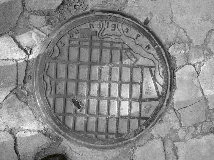 Chandigarh's grid plan on a manhole cover.