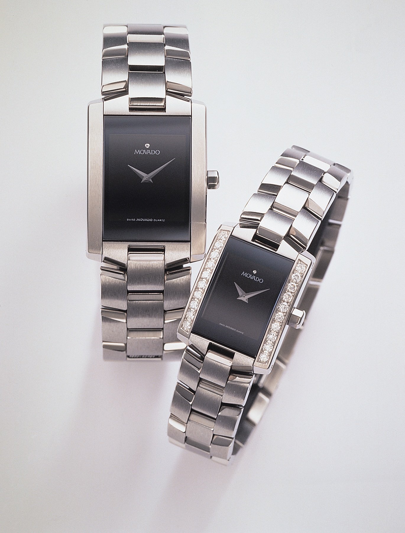 MOVADO モバード eliro エリーロ クロノグラフ スイス製 サファイア 5bb30dc963d7cd475a2431f78a85f7.jpg