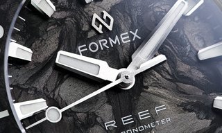 Formex Reef 39.5 - The Reef, Recast in Forged Carbon