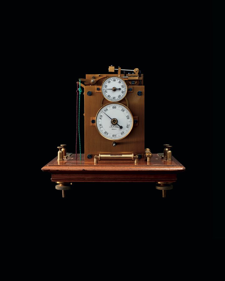 Löbner's chronoscope, an electro-mechanical clock accurate to one thousandth of a second.