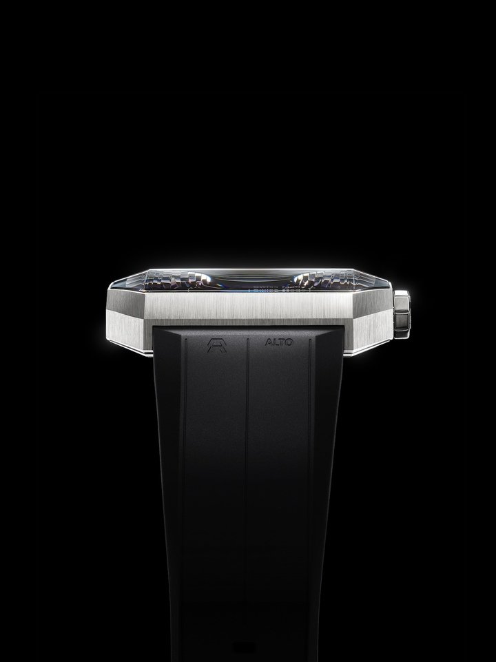 ‘Alto' for contemporary art on your wrist