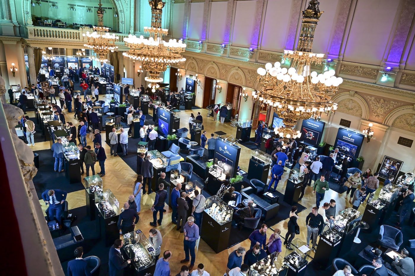 A preview of SEW watch show in Prague, November 7-8