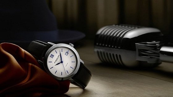 Raymond Weil commemorates Frank Sinatra 
