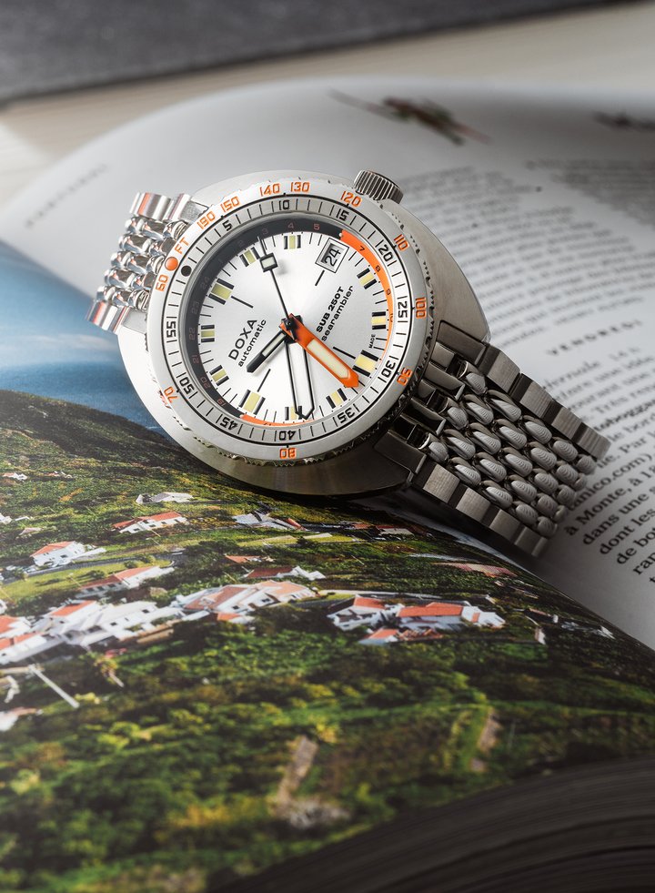 The new SUB 250T GMT