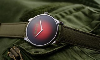 How is H. Moser & Cie connected to Vladimir Putin?