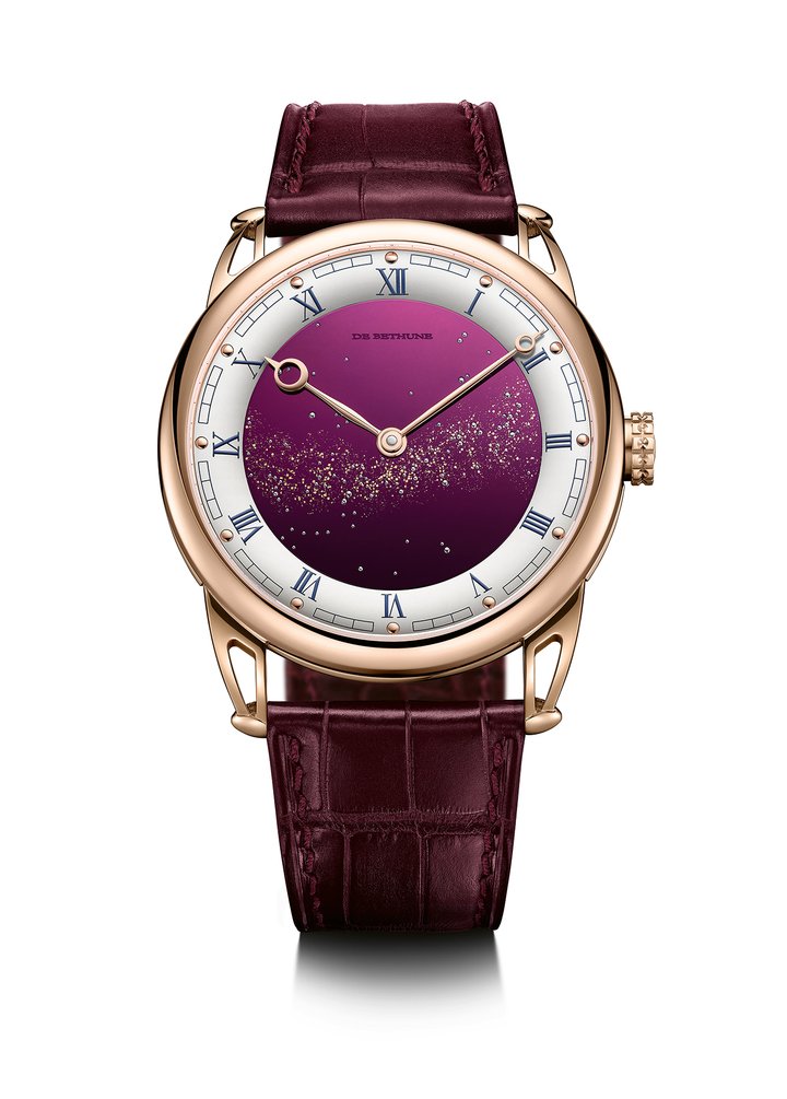 The DB25xs Starry Varius is available in an ultra-lightweight mirror-polished grade 5 titanium case and in a more classic rose gold version. Each is fitted with an extra-supple double alligator leather strap.