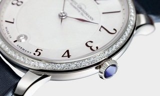 Feminine aesthetics married with mechanical class in the TEFNUT Lady watch