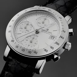 UNIVERSAL GENEVE “Compax”