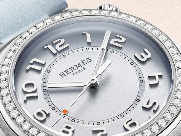 Hermès Cut: Geometry Meets Sky