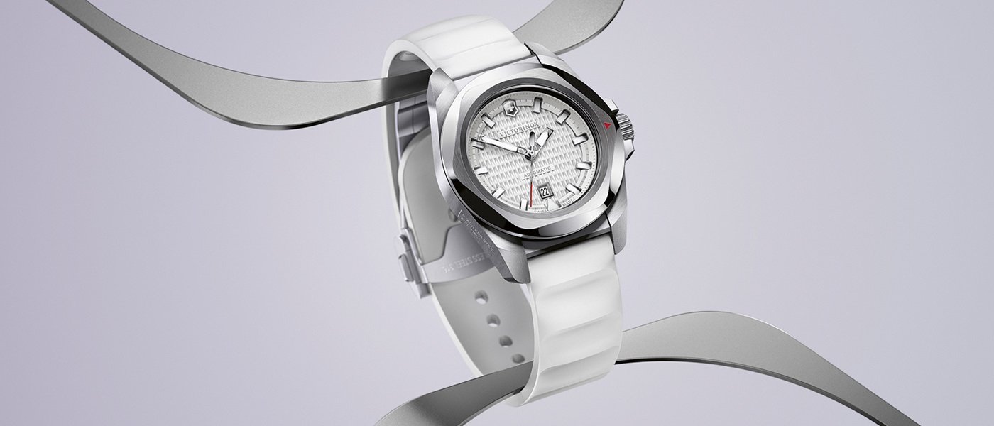 Victorinox Air Pro GMT Automatic & I.N.O.X. Small Automatic: versatility at its best