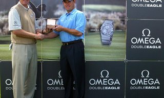 Ernie Els presents first Omega Double Eagle Trophy