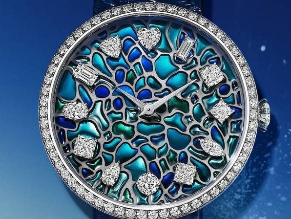 At Tiffany & co., horlogery comes home