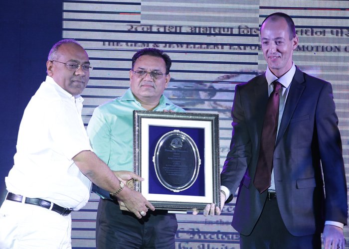 Kiran Gems receives 6 Sarin Awards 