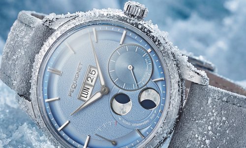 Pequignet Royale Paris: time in icy blue 