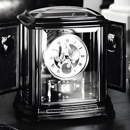 JAEGER-LECOULTRE “Atmos Marqueterie”