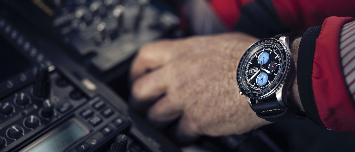 Presenting Hamilton's special timepiece for Air ()
