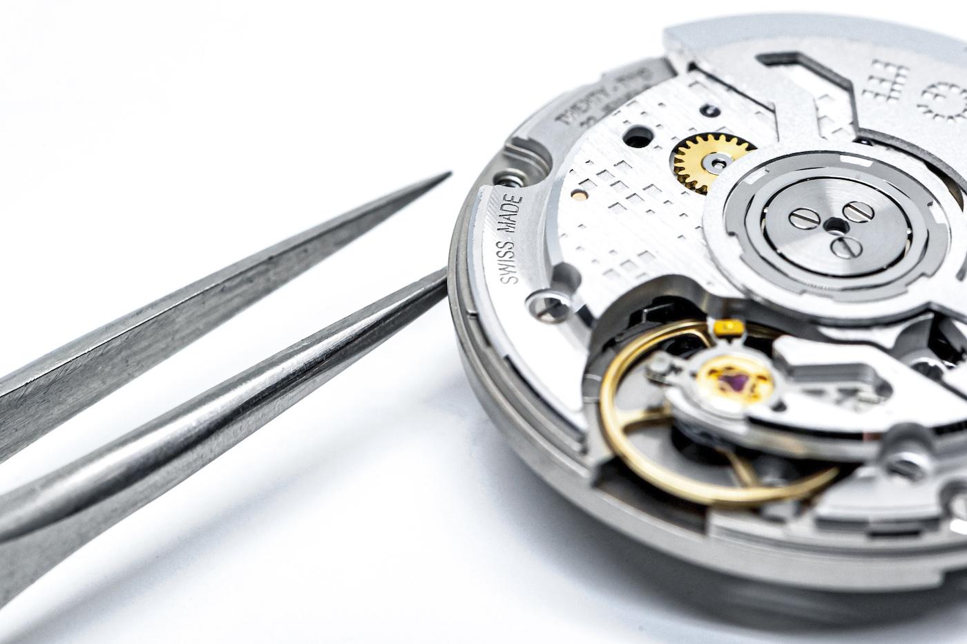 A Swiss R&D team introduces “hosted watch manufacturing”