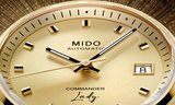 Mido Commander Lady with a champagne satin-finished dial