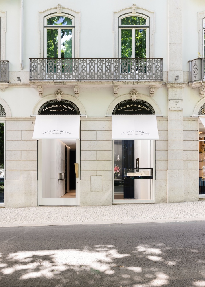 The façade of A. Lange & Söhne's new 140-square-metre boutique on Avenida da Liberdade, in the heart of Lisbon.