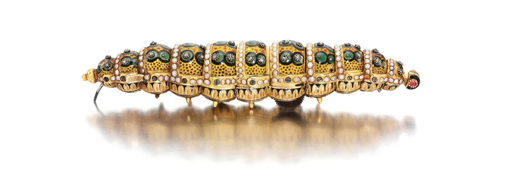 Silkworm: this automaton imitates the complex motion of a caterpillar, driven by a complex internal mechanical system. 