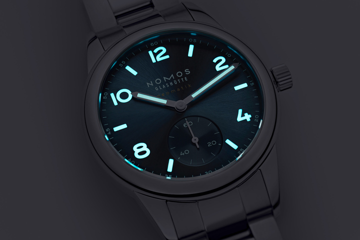 Recessed hour numerals and hands hold extra Superluminova, glowing with intensity in the dark.