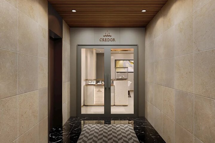 Situated on Kyoto's iconic Shijo Street, this newly opened salon is the first location worldwide to unveil Credor's reimagined store design, introduced in 2025.
