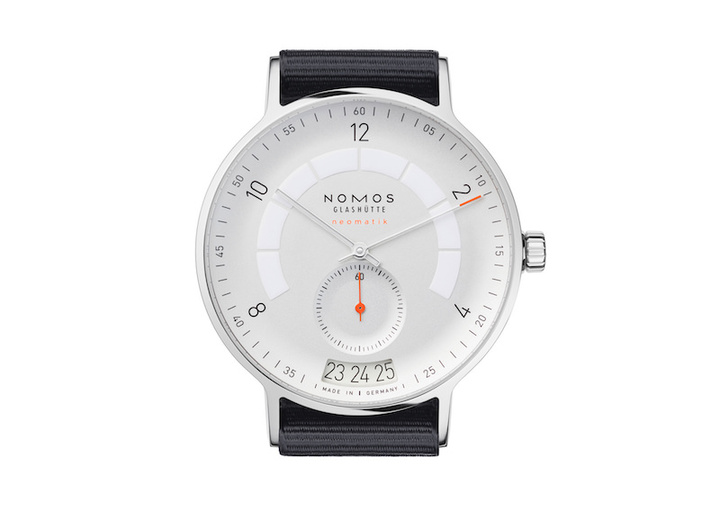 A classic looking NOMOS Autobahn neomatik