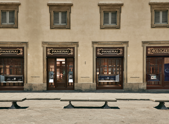 The boutique in Piazza San Giovanni dates back to 1926, when the family business moved there under the name “Orologeria Svizzera.”