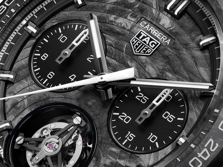 Carbon inside and out! For the first watches to carry the new TH-Carbonspring technology, TAG Heuer turned to its two most emblematic designs, the TAG Heuer Monaco and the TAG Heuer Carrera. Each has a case forged in carbon fibre. Both watches also feature bespoke carbon fibre detailing, most notably in their forged carbon dials decorated with a spiral that, like a hairspring, is snail-shaped rather than a perfect circle. 